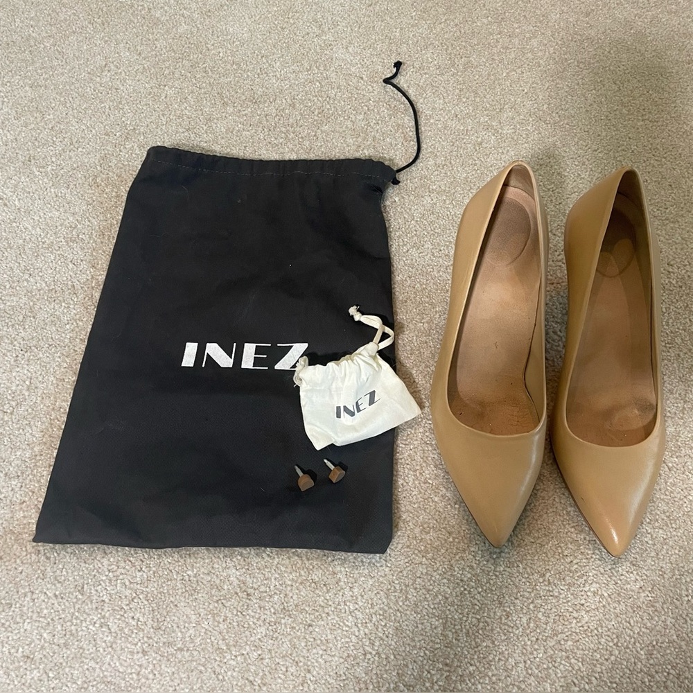 Inez Lola Leather Nude Heels 7.5M Pointed Toe Pumps Made in Spain Luxury Comfort